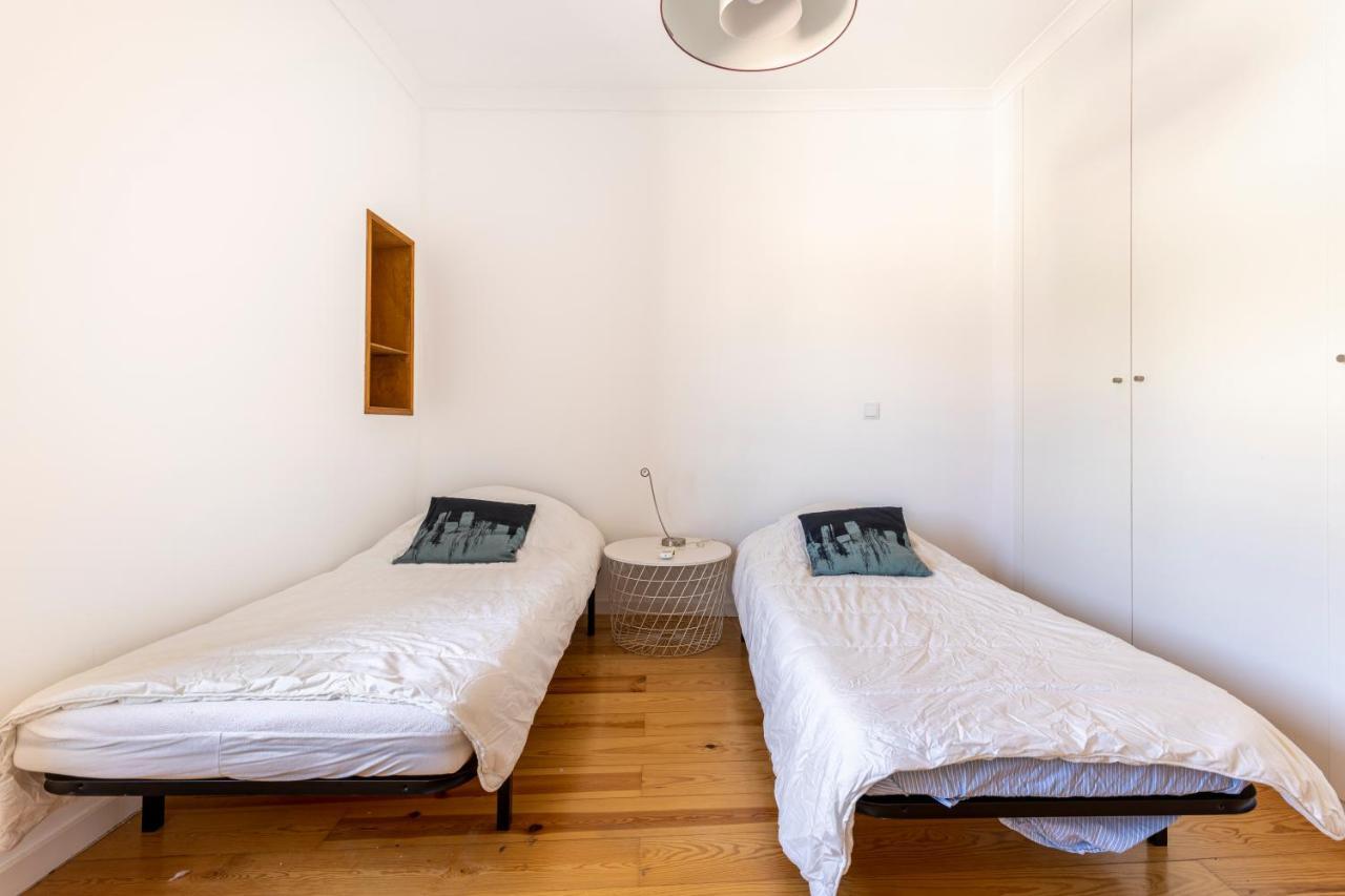 Comfy 3 Bedroom Apartment Campo De Ourique Lisboa Extérieur photo