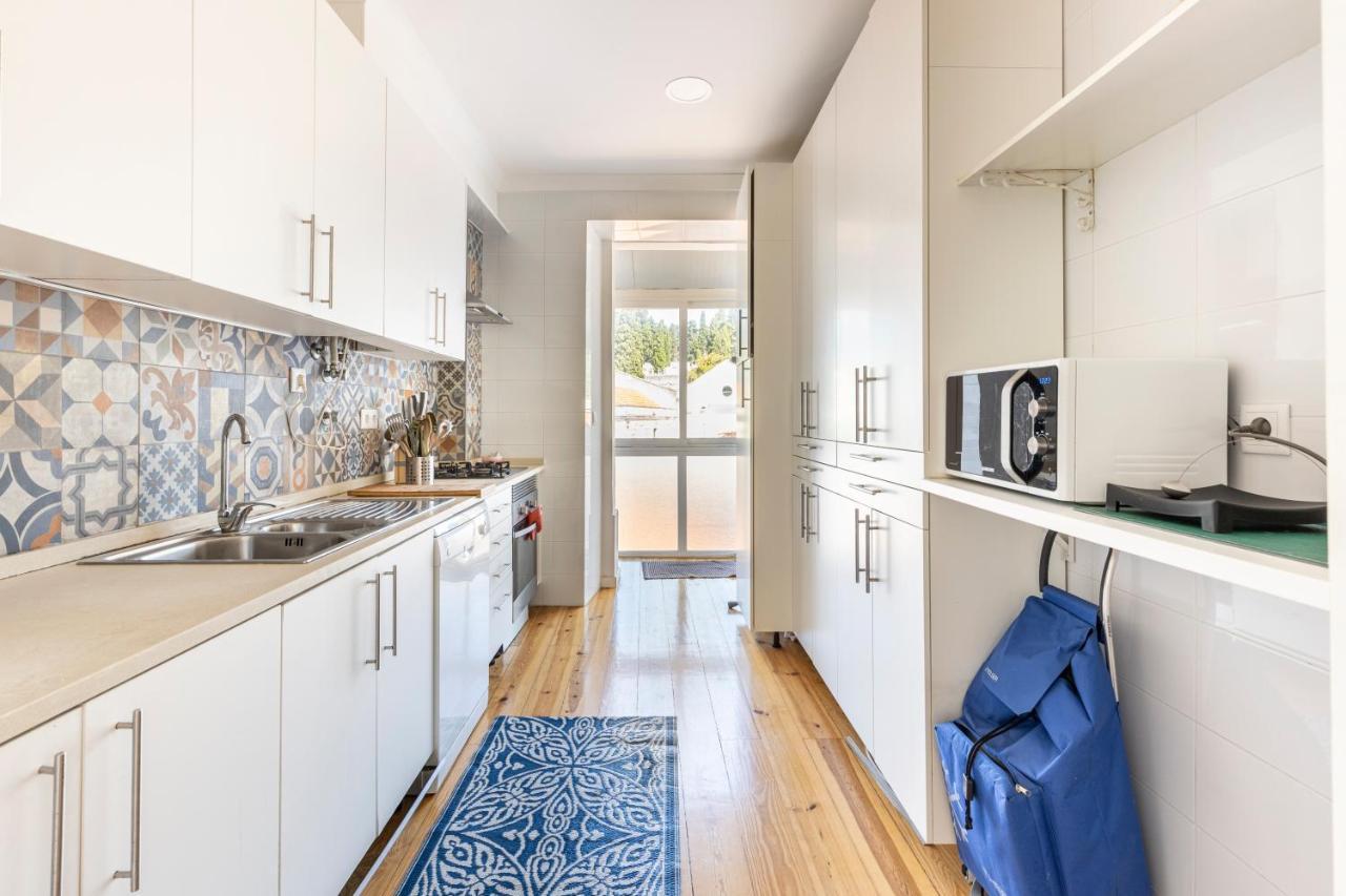 Comfy 3 Bedroom Apartment Campo De Ourique Lisboa Extérieur photo